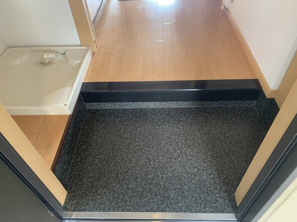 フルハウスA棟の物件内観写真